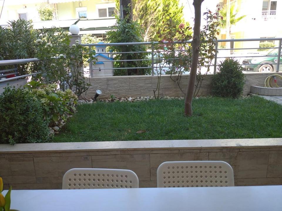 Δεσποινα Apartamento Néa Péramos Exterior foto